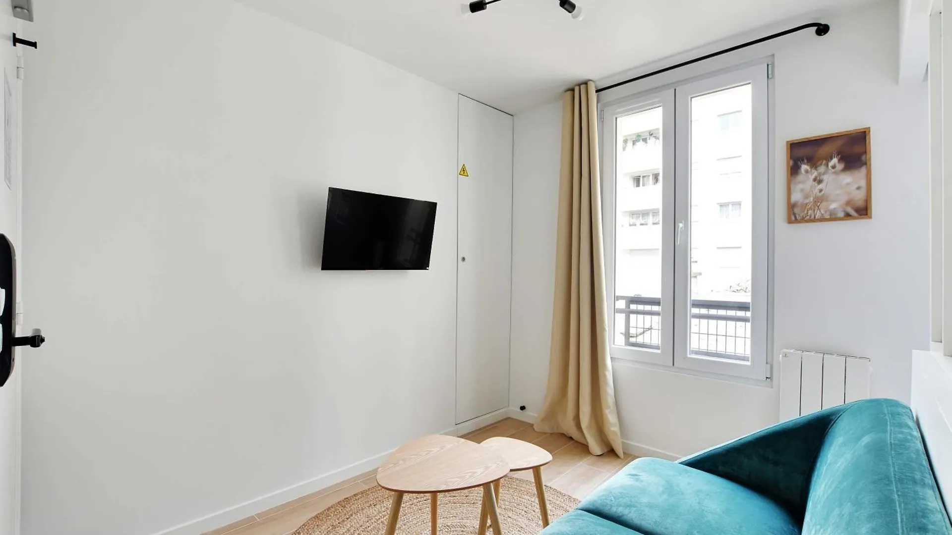 Newly Renovated Appartements Residence Republique Paris Apartment