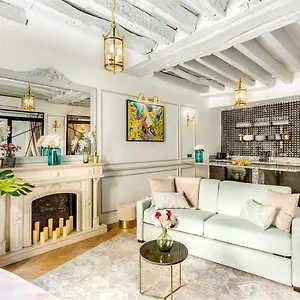 Merveil - Luxury - Louvre - Rambuteau Apartment